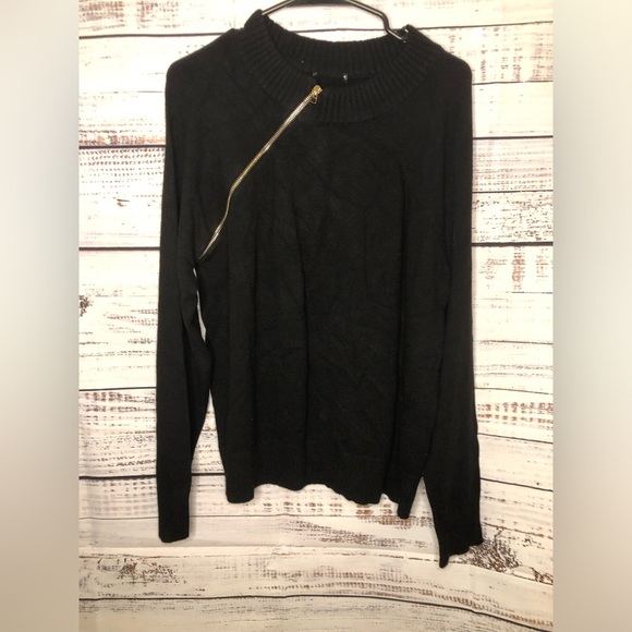 Zipper Neck Sweater - Picture 3 of 9